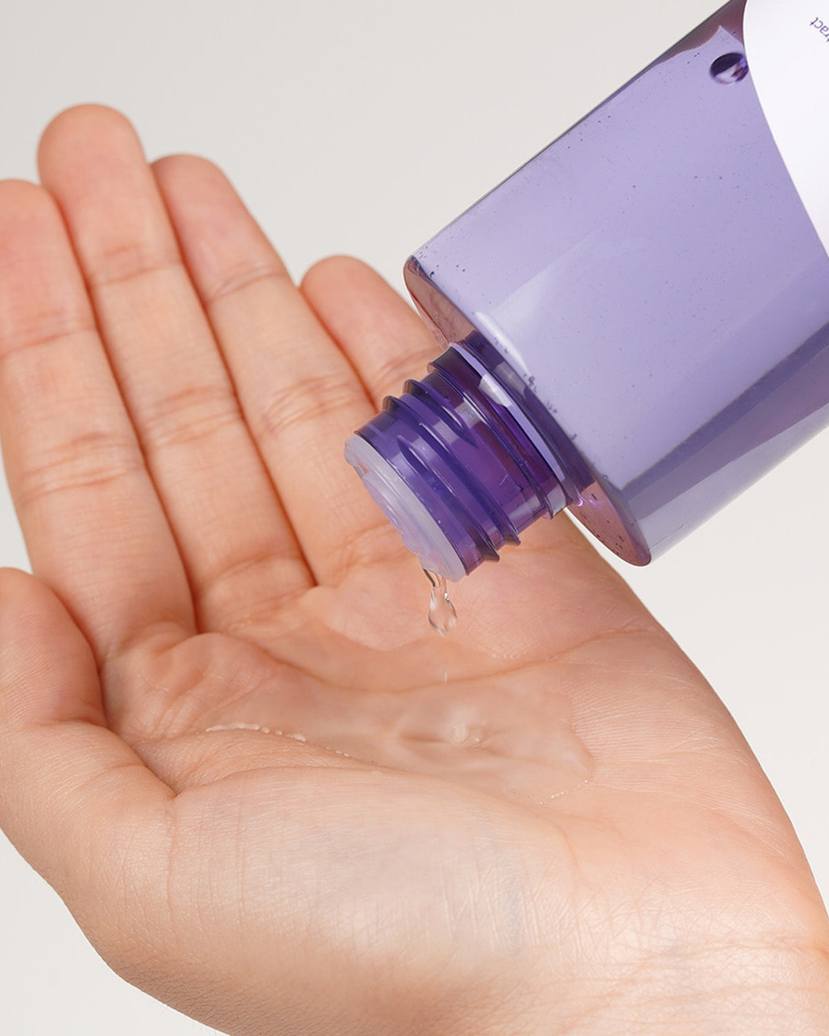 [ Isntree ] Onion Newpair Essence Toner 200ml