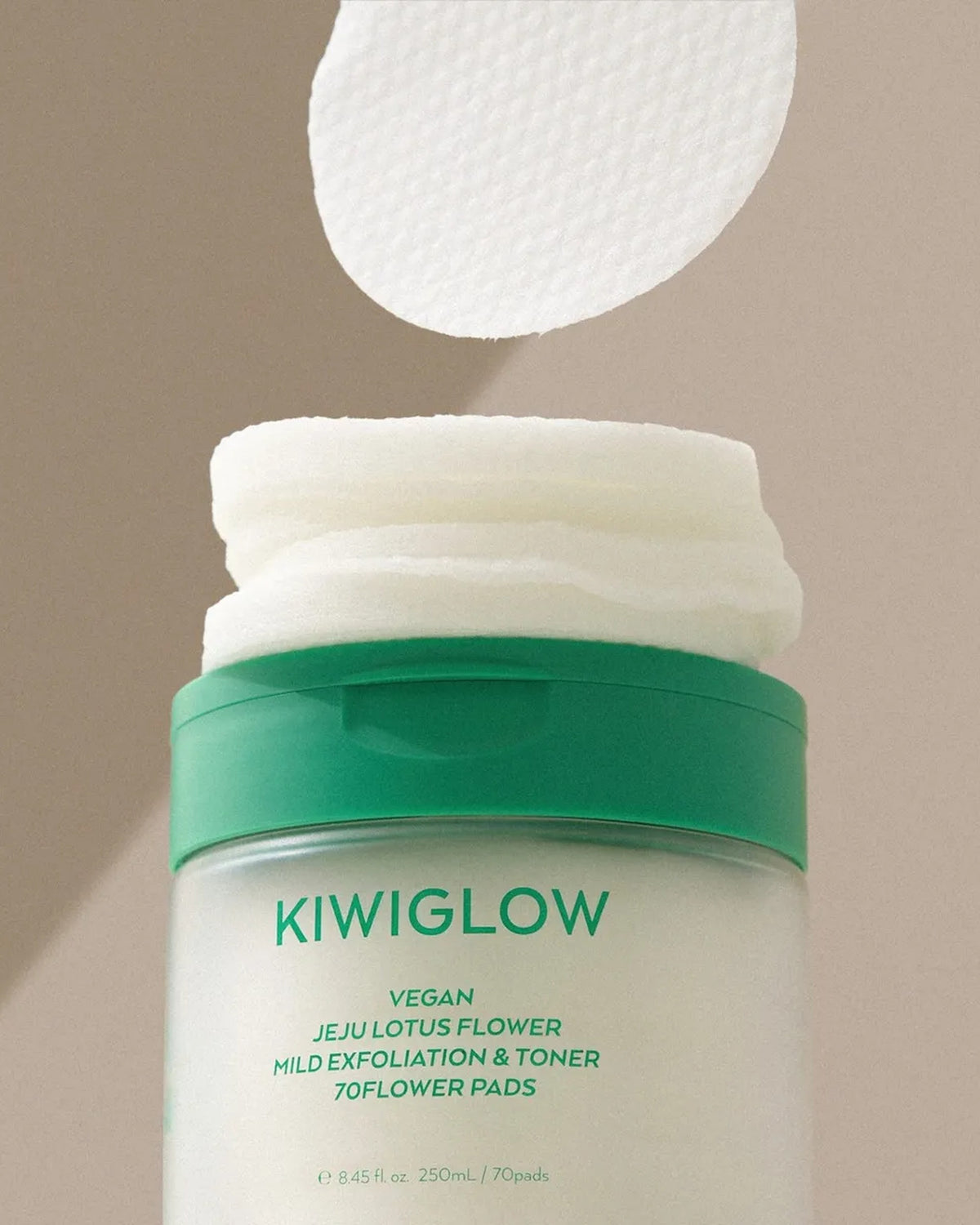 [ KIWIGLOW ] Vegan Jeju Lotus Flower Mild Exfoliation & Toner Flower Pads 250ml (70ea)